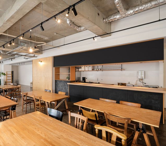 店舗内装工事 Commercial Interiors
