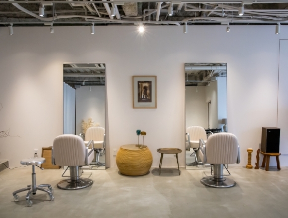 店舗内装工事 Commercial Interiors